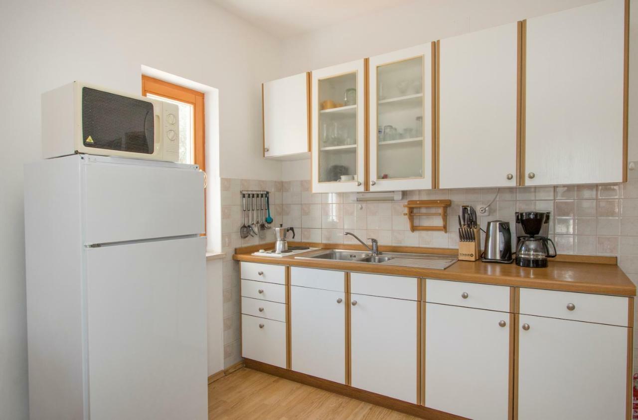 Maximilian Apartment Grebastica